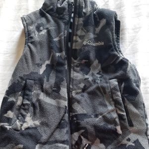 Columbia boys reversible camo vest